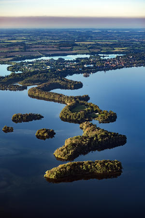 Pl&Atilde;&para;n:Schleswig-Holstein,Pl&Atilde;&para;ner See,Holsteinische Schweiz,Pl&Atilde;&para;n,Luftbild,Abendlicht,Sonnenuntergang,See,Luftbilder,