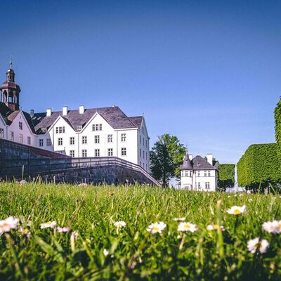 Schloss Pl&ouml;n im Sommer