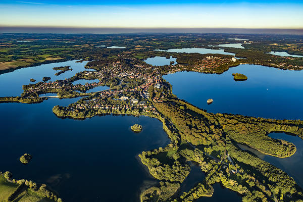 Plön:Schleswig-Holstein,Plöner See,Holsteinische Schweiz,Plön,Luftbild,Abendlicht,Sonnenuntergang,See,Luftbilder,